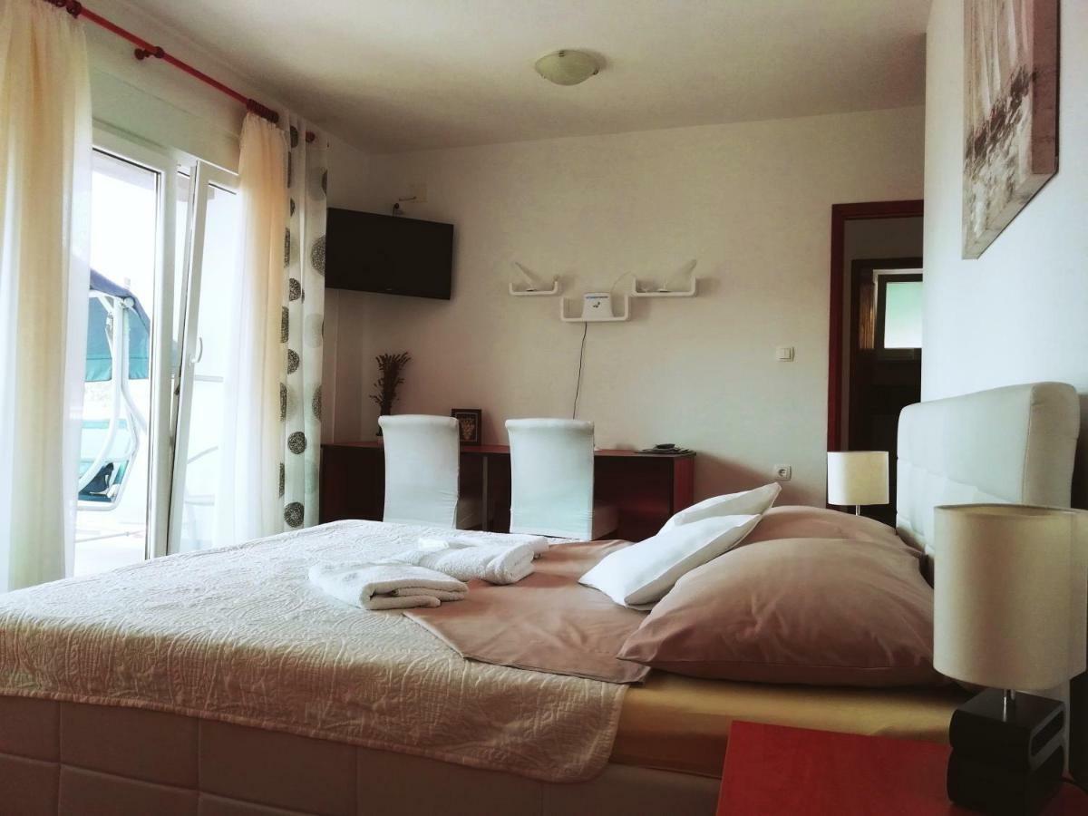 Apartments 4 Me Trogir Exterior foto
